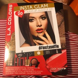 LA Color Makeup Set